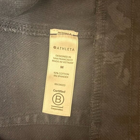 ATHLETA Navy Blue Camo Farallon Cropped Camo Hoodie Sweatshirt Top Womens Size M - Picture 4 of 6